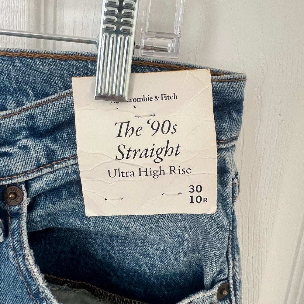 Abercrombie & Fitch Ultra High Rise Jeans The 90’s Straight Size 10 - Picture 4 of 6